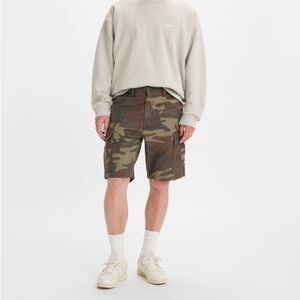 Levi’s Strauss men’s camo utility short